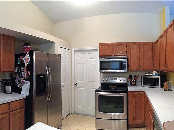 4th image of 1609 Cypress Woods Cir