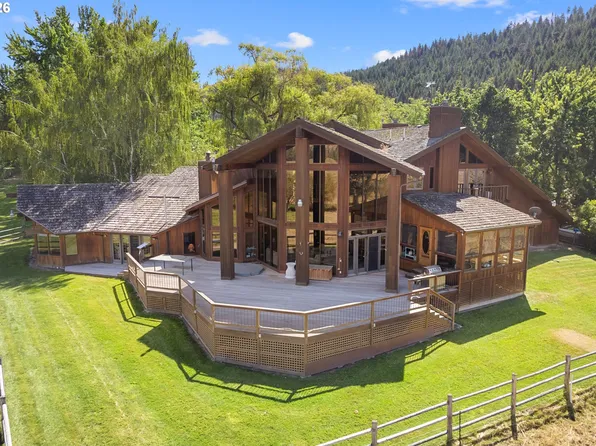 59926 Comstock Rd, Cove, OR 97824