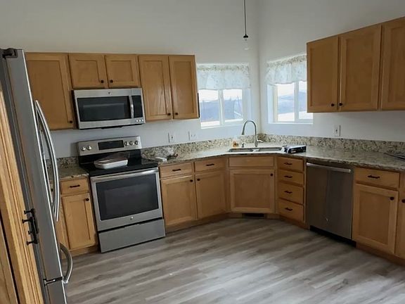 4th image of 633 Cortney Dr
