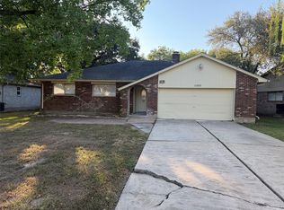 11810 Grapewood Dr, Houston, TX 77089
