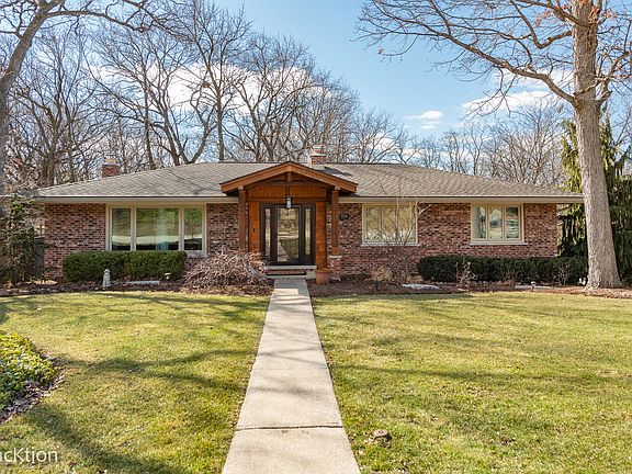 5th image of 724 Ridge Rd