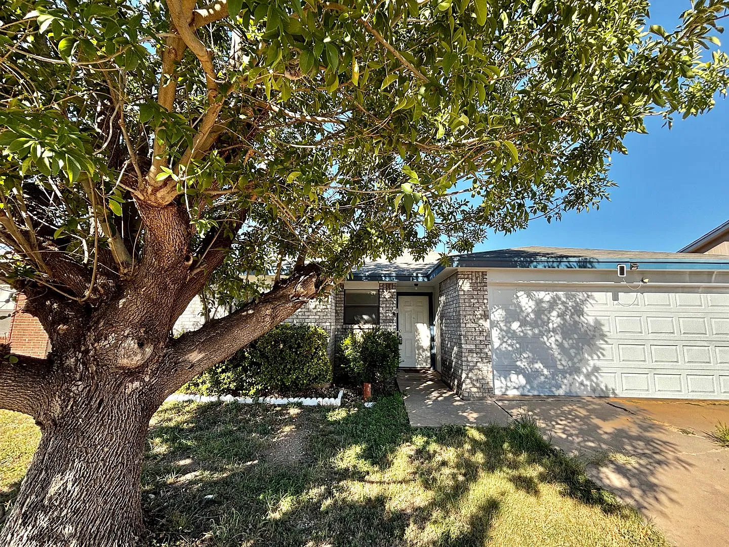 Coming Soon - 4 Bedroom Home In Paulann! — Photo 1