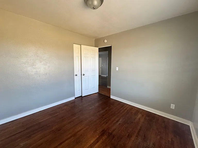 2030 NW 25th St #6 — Photo 15