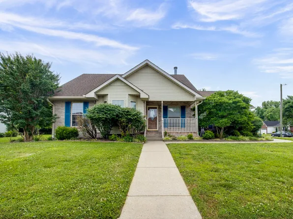 2321 Riverway Dr, Old Hickory, TN 37138