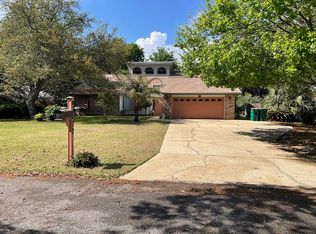 22 Newcastle Ct, Niceville, FL 32578