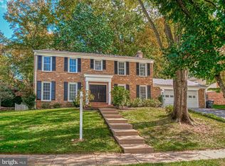 9705 Rhapsody Dr, Vienna, VA 22181