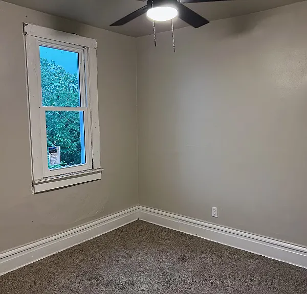 5208 Brown Way — Photo 4
