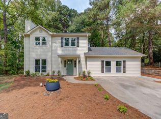 4725 Rock Springs Ct, Loganville, GA 30052