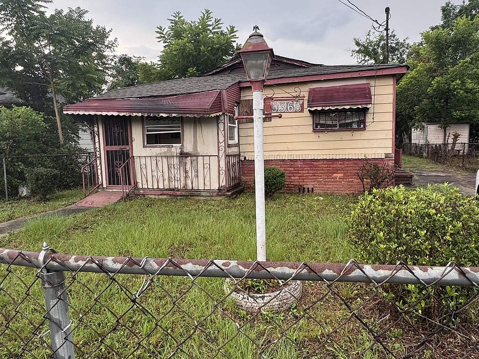 1st image of 3368 34th St N