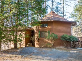 318 Matrix Cir, Ellijay, GA 30540