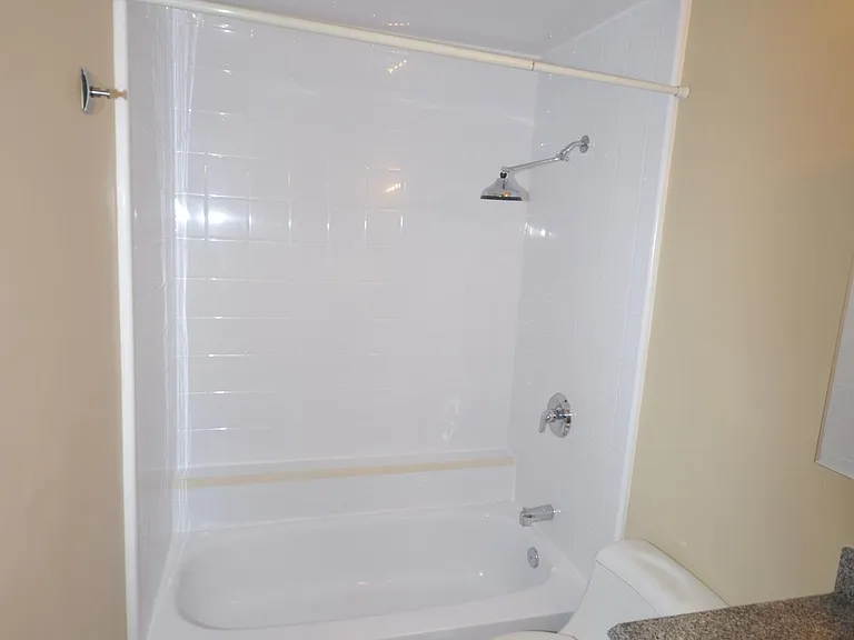 2 Post Oak Ln #8 — Photo 8