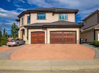 4103 Westcliff Heath SW, Edmonton, AB T6W0X9