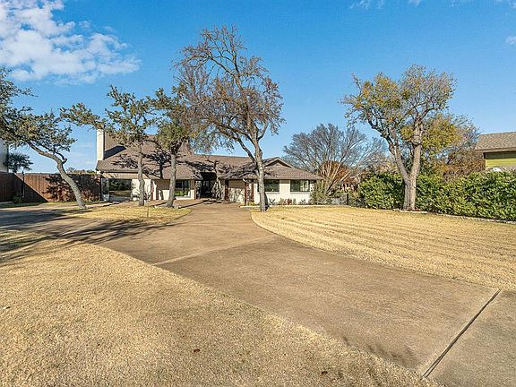5th image of 7852 Skylake Dr