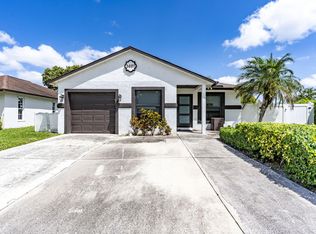 5661 Boynton Bay Circle, Boynton Beach, FL 33437