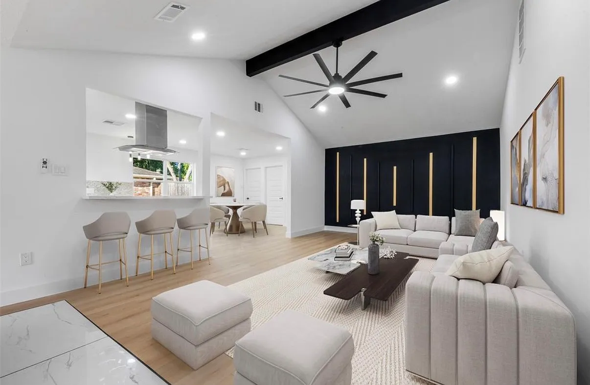 5 bed, 2580 sqft, $3,500 — Photo 1
