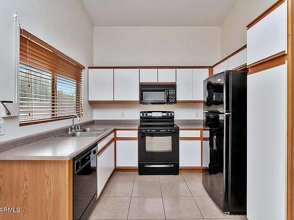 3rd image of 5419 N 77th Ln