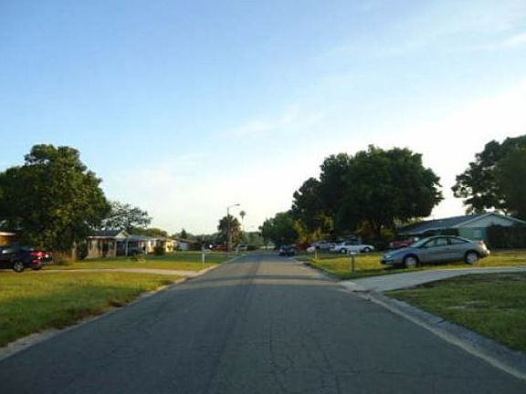 4th image of 1309 Sunset Ave