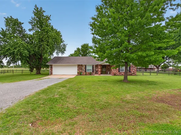 68 Maple Rd, Pryor, OK 74361