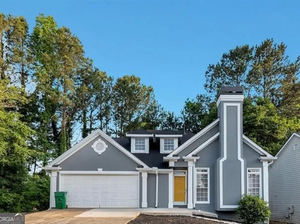 1054 Brandon Ln, Stone Mountain, GA 30083