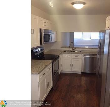 5th image of 10836 W Clairmont Cir #203