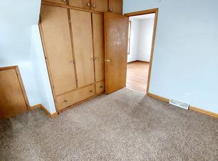 1129 Saint George St #B, Green Bay, WI 54302