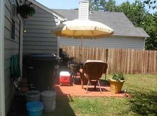 3713 Acorn Dr, Powder Springs, GA 30127