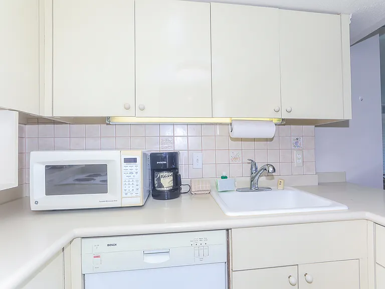 1777 Ala Moana Blvd #1101 — Photo 8