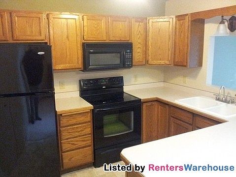 3rd image of 2063 N Park Dr #20636