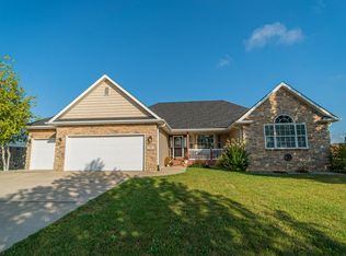 251 Falcon Way, Valparaiso, IN 46385