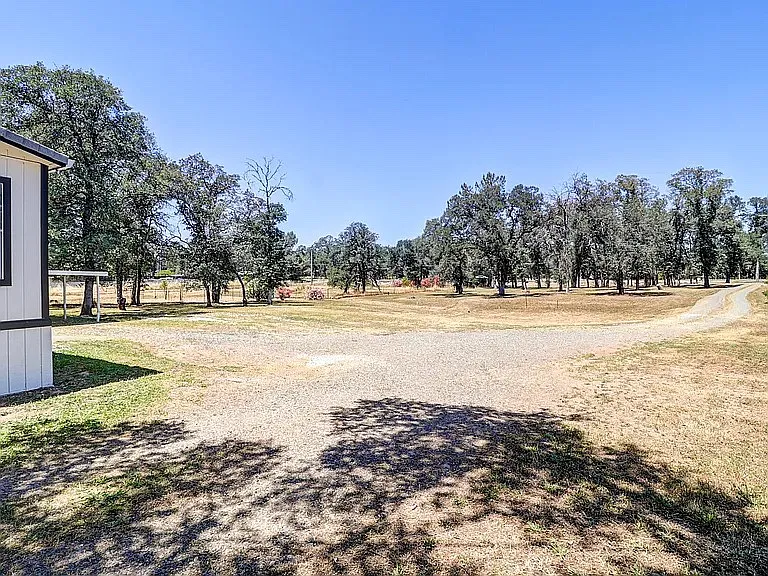 3 bed, 1456 sqft, $2,500 — Photo 1
