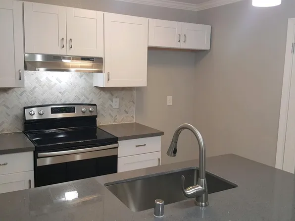 3939 Madison Ave APT 115, North Highlands, CA 95660
