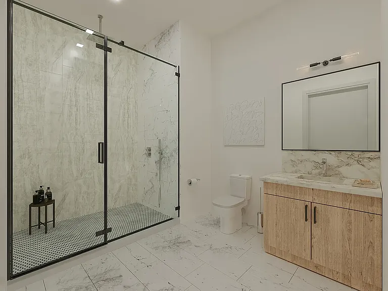 2127 W Madison St #410 — Photo 4