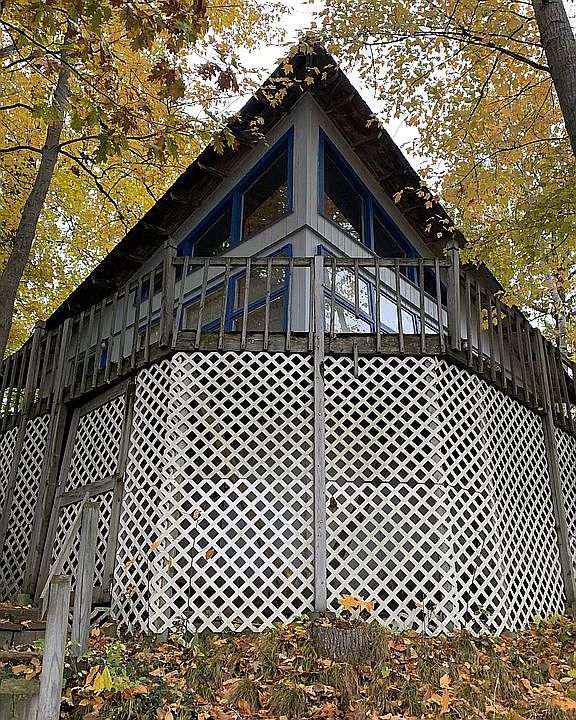 Enjoy the lake life!