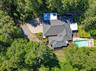 2145 Knowles Rd, Medford, OR 97501