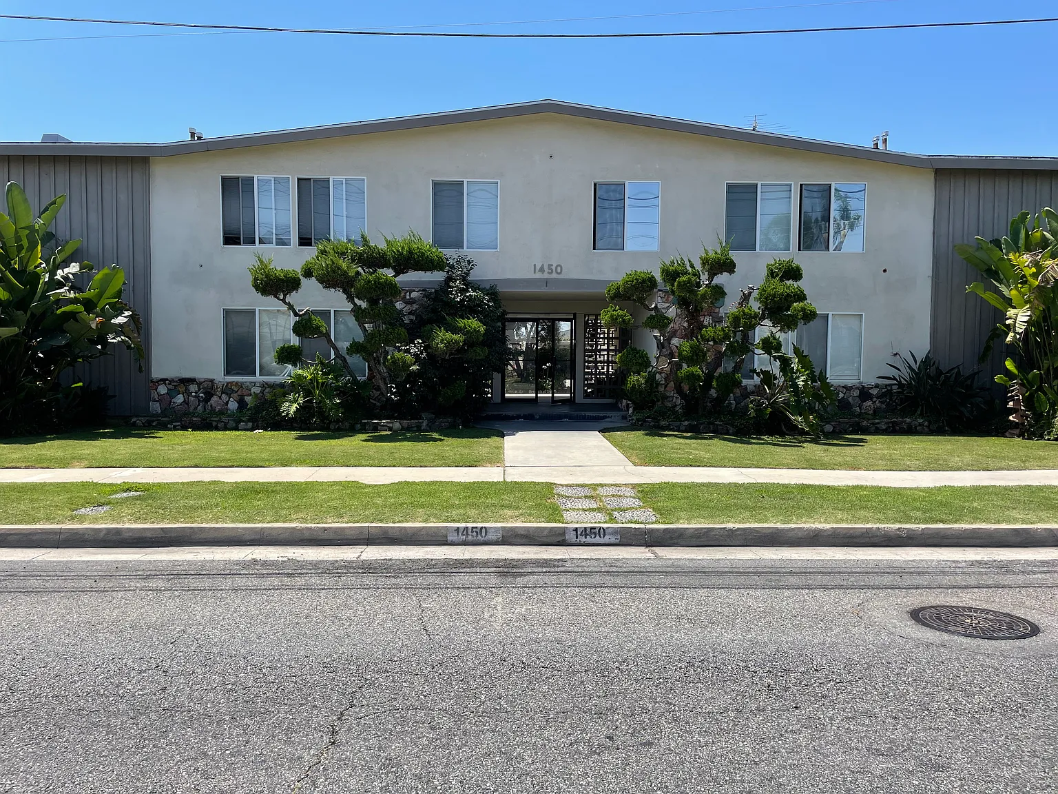 1 bed, 450 sqft, $1,750 — Photo 1