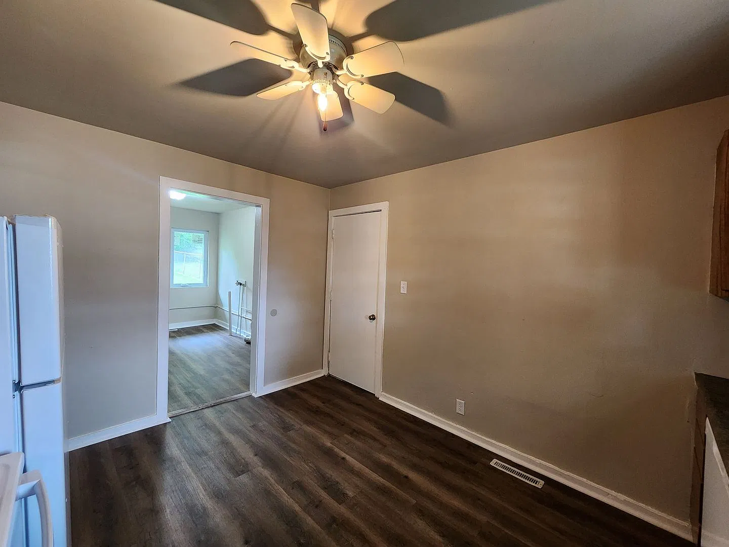 3 bedroom 1 bath home — Photo 3