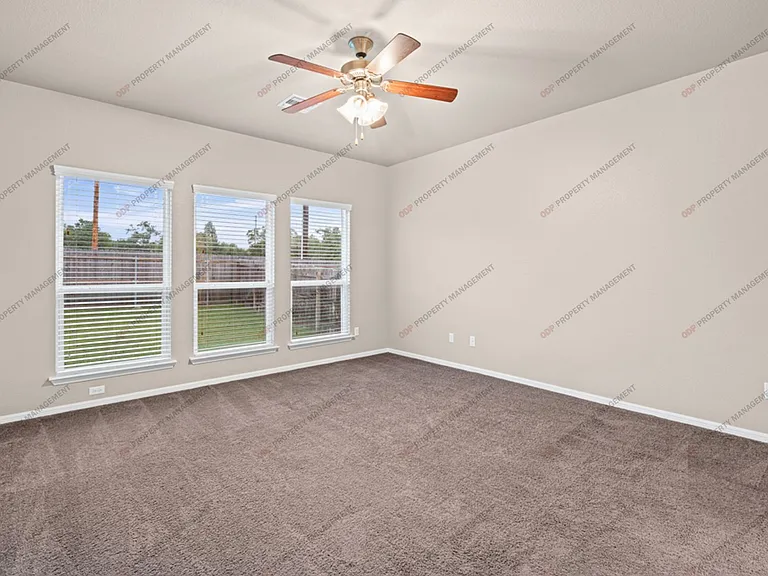 5620 Blackstone Dr — Photo 16