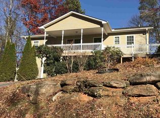 162 Maple Ridge Trl, Clayton, GA 30525