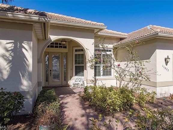 3rd image of 11027 Sea Tropic Ln