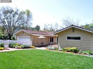 2 Lost Valley Dr, Orinda, CA 94563