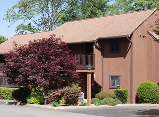 122 Cedar Lake Trl, Winston Salem, NC 27104