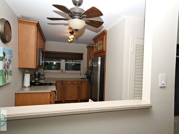 4th image of 490 Main St APT A12