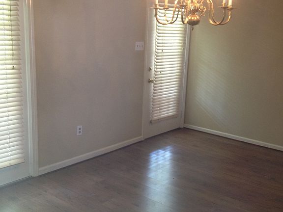 Formal dining room 