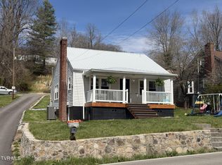 723 Park Ave NE, Norton, VA 24273