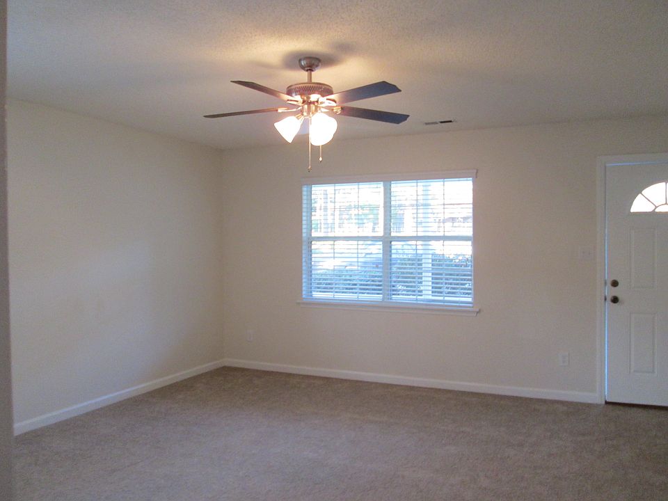 1st image of 3004 Kanewood Dr