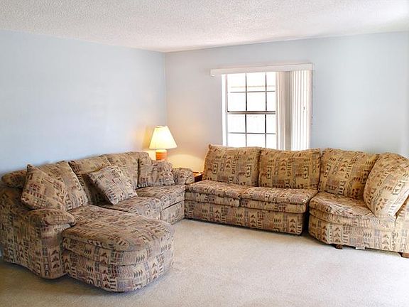 2nd image of 4833 Melody Ln