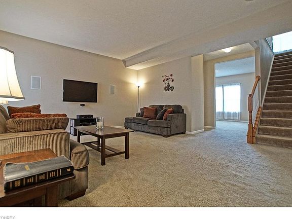 4th image of 153 Northwood Ln