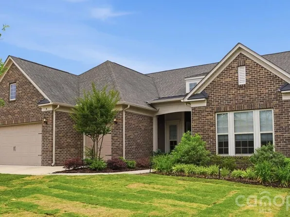 3135 Bartlett St, Fort Mill, SC 29715