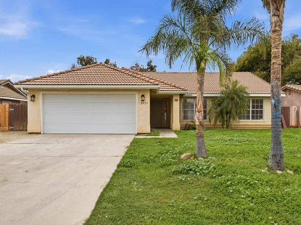 2439 N Encina Street, Visalia, CA 93291