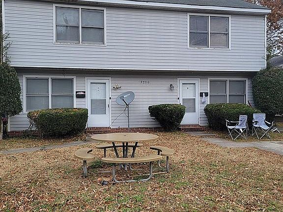 5th image of 3704 South St